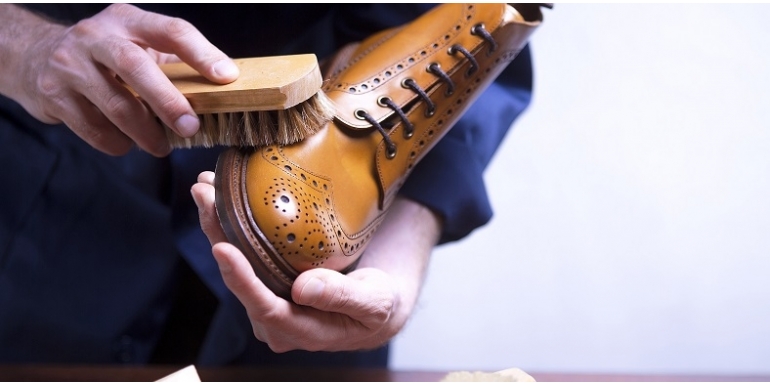 Jakie buty za kostkę wybrać i jak je nosić? Praktyczny poradnik